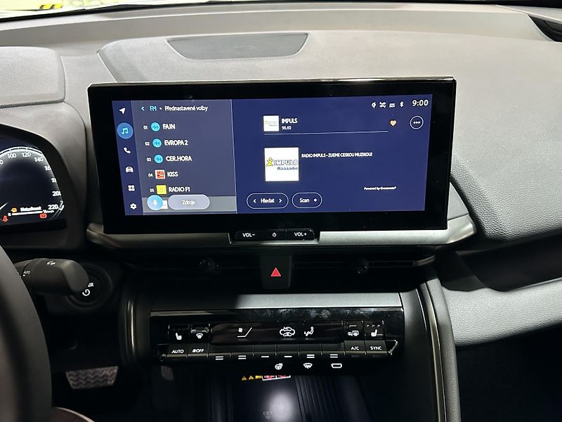 Toyota C-HR 1.8L HEV STYLE + SERVIS v ceně - fotka 10 z 19