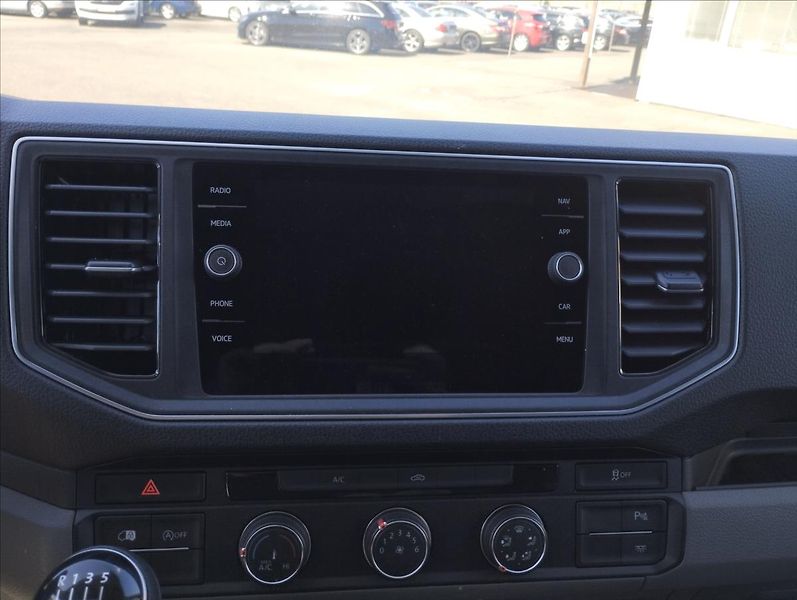 Volkswagen Crafter 2,0 130KW - fotka 14 z 17