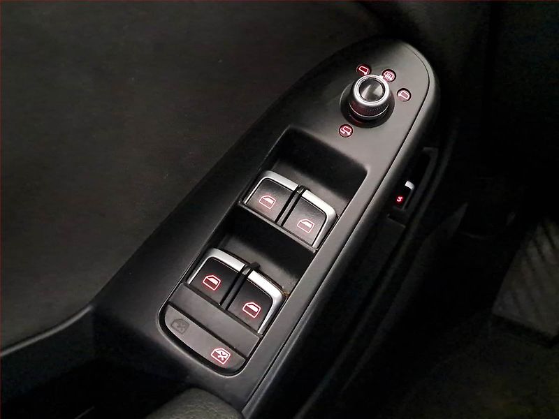 Audi A4 (2014) S-Line 3.0 TDI, 4X4, Automat - fotka 21 z 23
