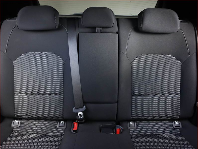 Kia Ceed (2025) 1.5 T-GDI - fotka 10 z 22