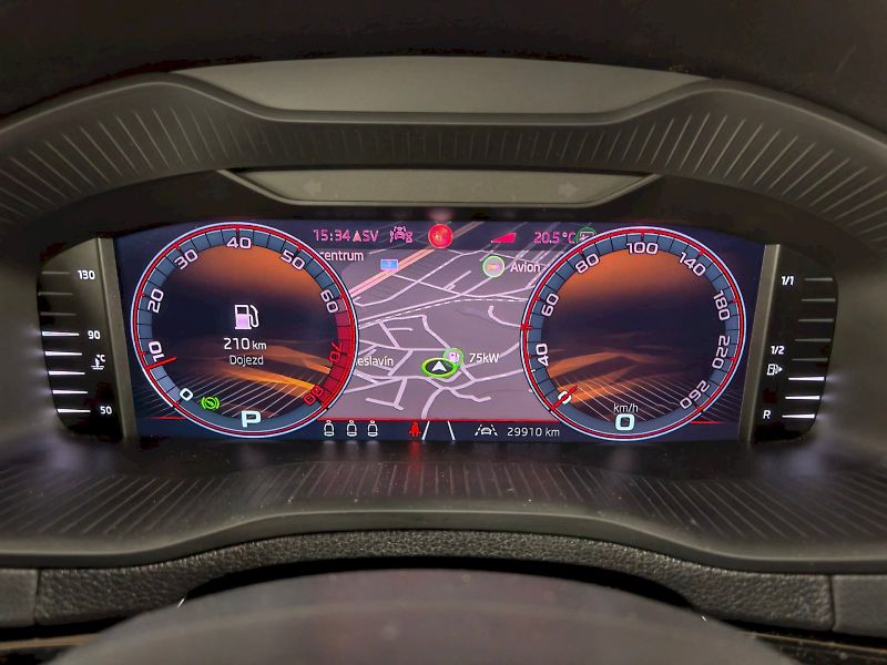 Škoda Karoq (2025) 1.5 TSI 110 kW DSG Sportline - fotka 6 z 30