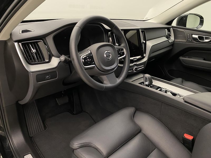 Volvo XC60 B4 AWD BRIGHT PLUS AUT - fotka 4 z 58