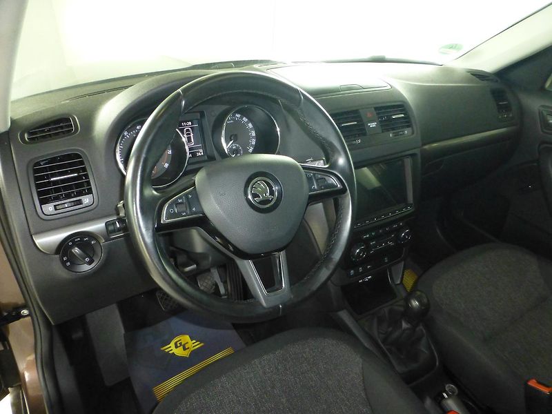Škoda Yeti (2017) 1,2TSI*TAŽ**NAV*PARK S**XENONY - fotka 13 z 28