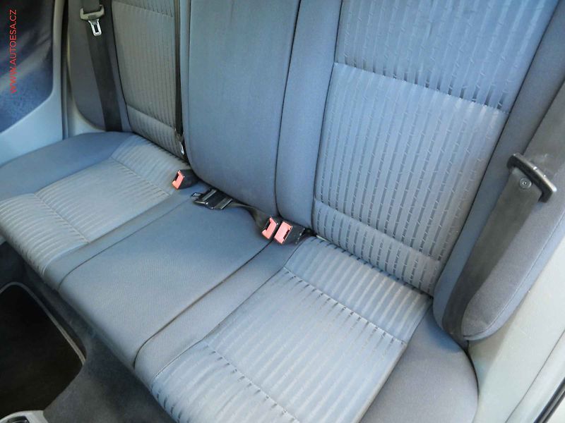 Škoda Octavia (1999) 1.8i, ČR - fotka 10 z 16