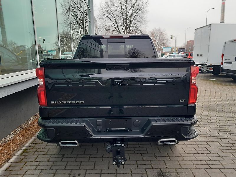 Chevrolet Silverado (2026) 6,2 V8 Trail Boss Z71 - fotka 8 z 45