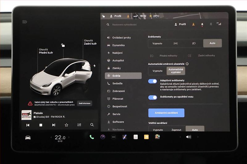 Tesla Model Y (2022) Long Range AWD 79kWh, SoH 91% - fotka 16 z 27