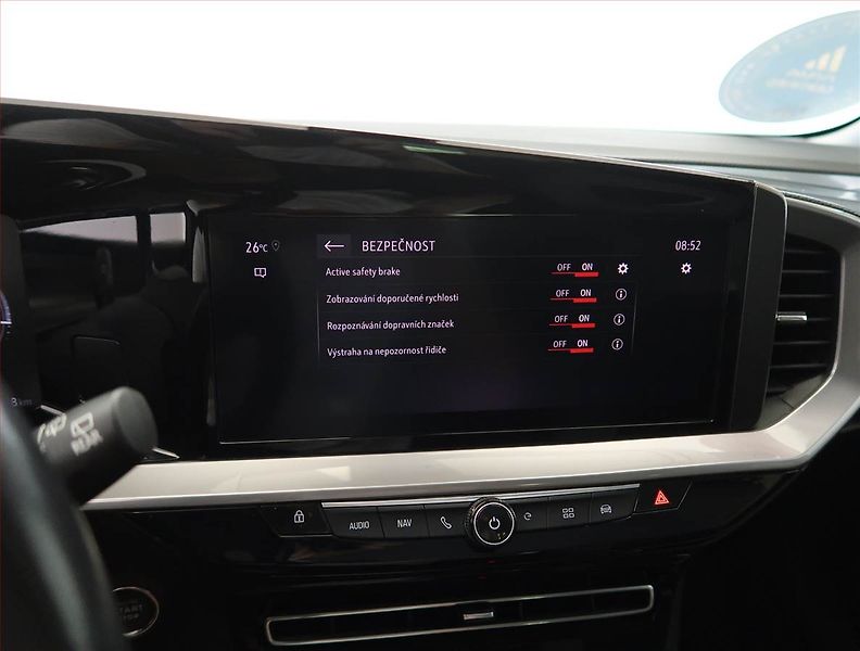 Opel Mokka (2021) Electric 50 kWh, SoH 92% - fotka 18 z 25