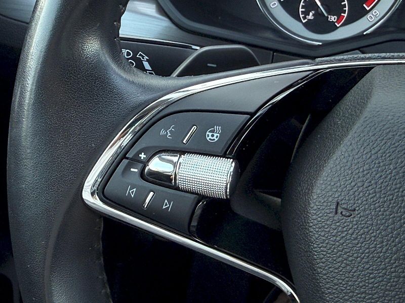Škoda Superb (2021) Combi 2.0 TDI 110 kW DSG Style - fotka 7 z 25