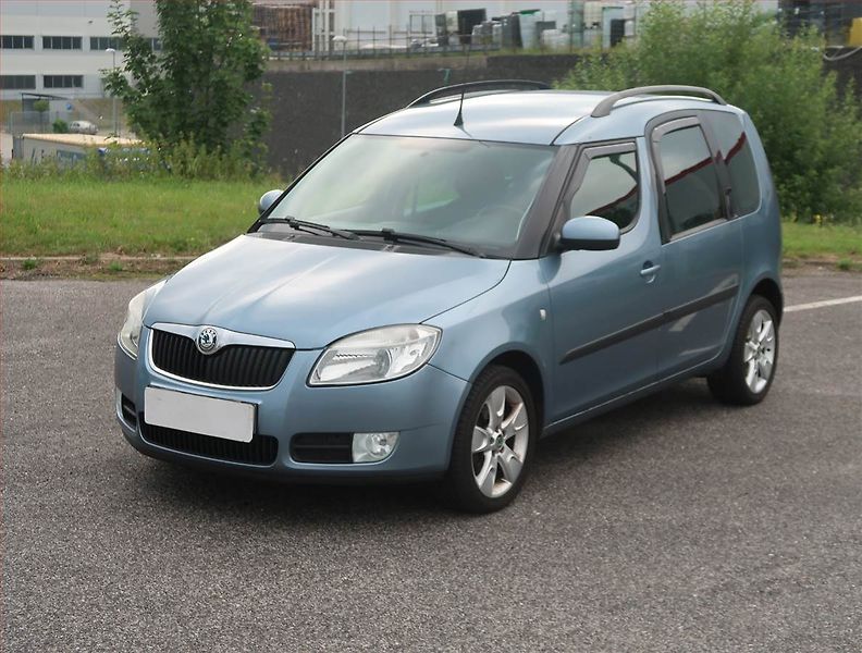 Škoda Roomster (2009) 1.4 TDi, nová STK, jezdí dobře - fotka 2 z 13