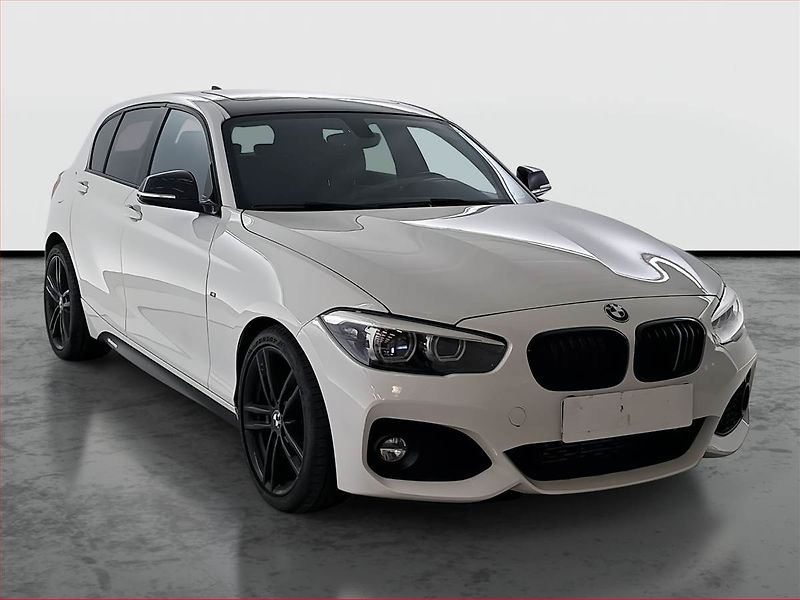 BMW Řada 1 (2018) 118i, Automat, Kůže, Navi - fotka 1 z 16