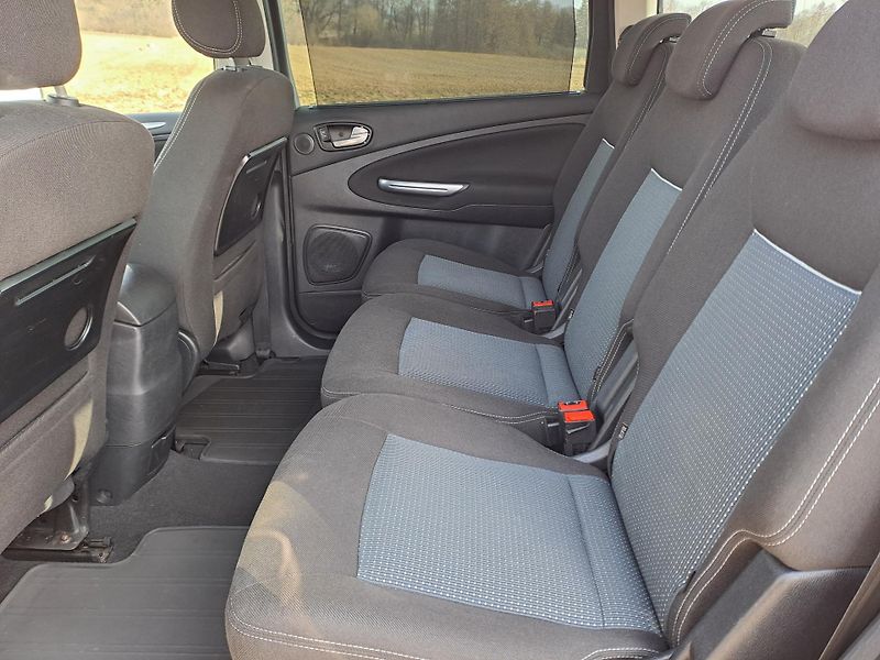 Ford Galaxy (2012) 2.0TDCi 7 MÍST SERVISKA - fotka 25 z 30