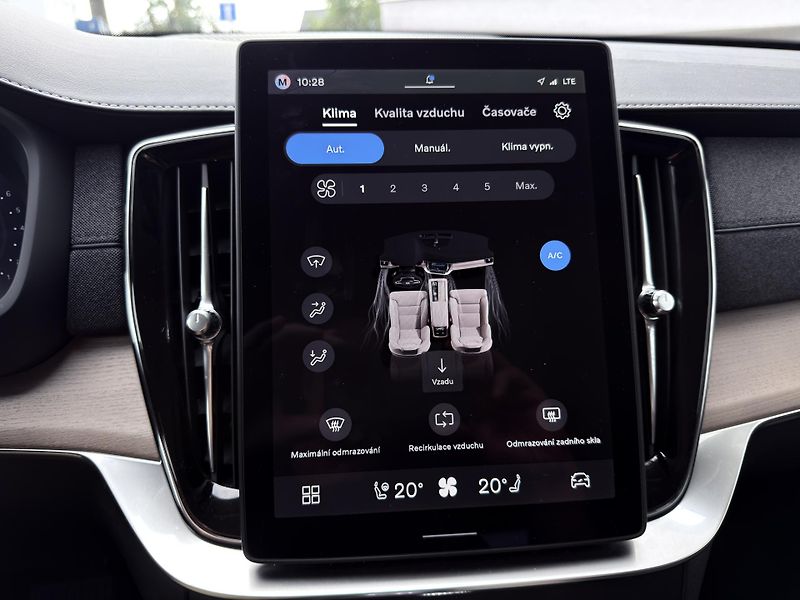 Volvo XC90 B5 AWD PLUS BRIGHT // +kola  - fotka 47 z 51