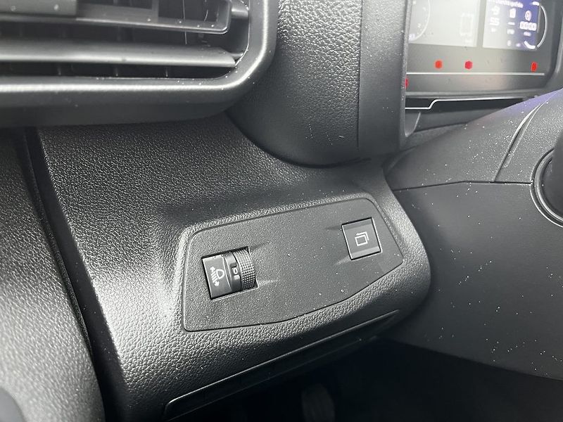 Toyota ProAce City Verso 1.5D MT Business ODBĚR 11/2026 - fotka 26 z 28