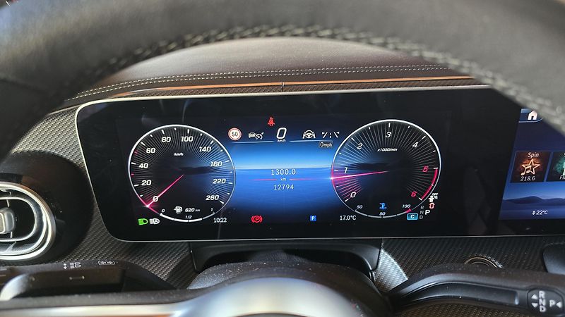 Mercedes-Benz Třídy V (2024) V 300 d 4MATIC EXCLUSIVE - fotka 14 z 49