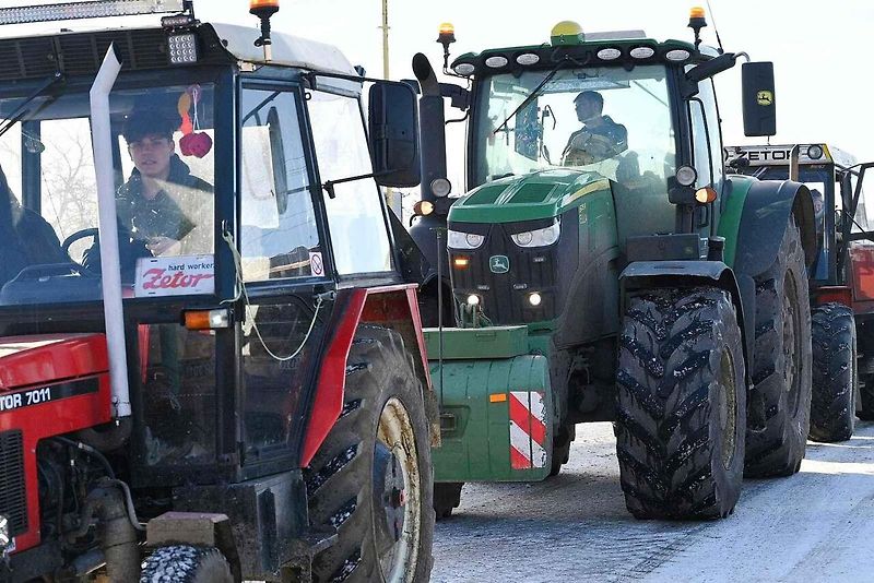 Přehlídka traktorů v Chmelišti. Foto: Richard Karban