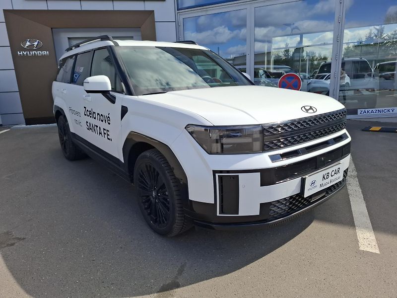 Hyundai Santa Fe (2026) 1,6TGDI PHEV 185kW CALLIG 4X4 - fotka 2 z 9