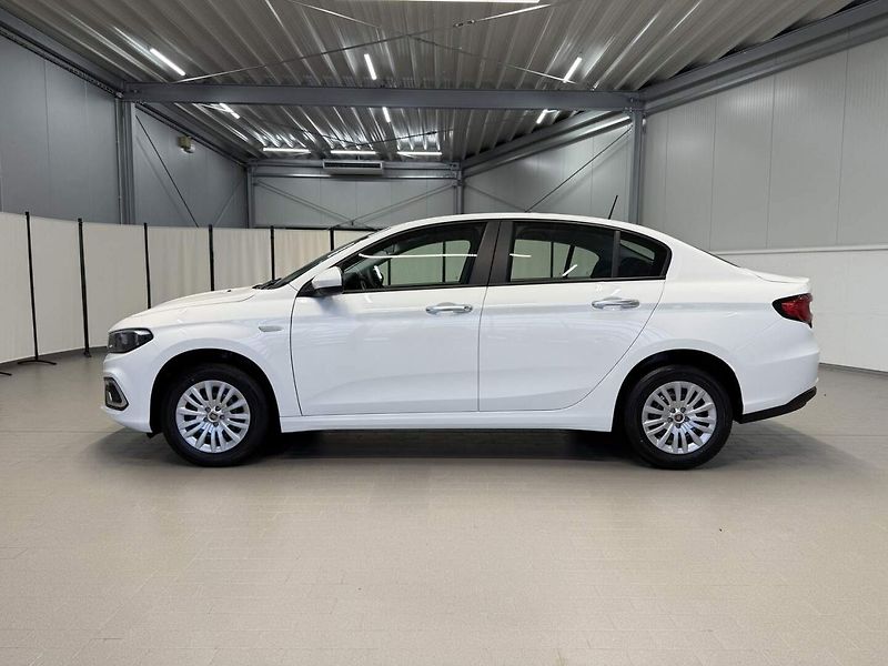 Fiat Tipo (2025) Sedan 1.6 MultiJet 130k MAN6 B - fotka 2 z 22