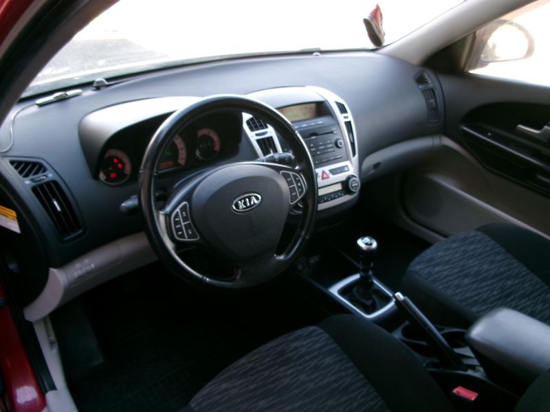 Kia Ceed (2007) 1,6 CVVT AC VÝHŘEV rozvody - fotka 22 z 27