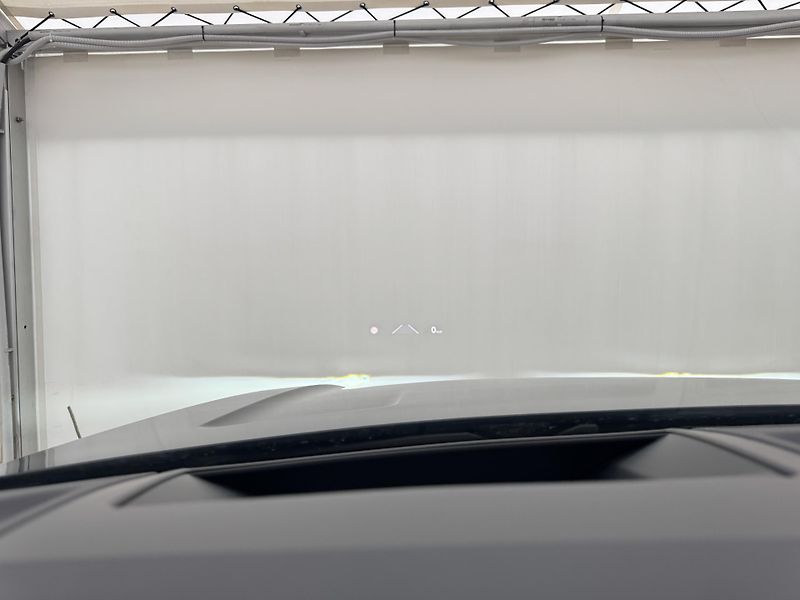 Volkswagen Touareg 3.0Tdi*1-MAJ*DPH*R-LINE*HUD* - fotka 24 z 49