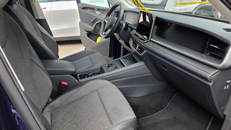 Volkswagen Tayron (2025) 1.5 eTSI 110 kW DSG7 7míst  - fotka 17 z 41
