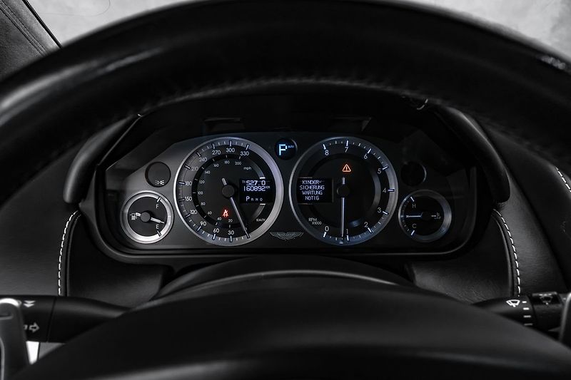 Aston Martin Rapide - fotka 24 z 25