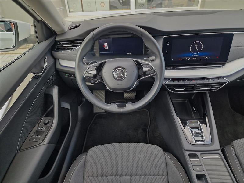 Škoda Octavia 2.0TDI DSG Style,ČR,1.Majitel - fotka 12 z 50