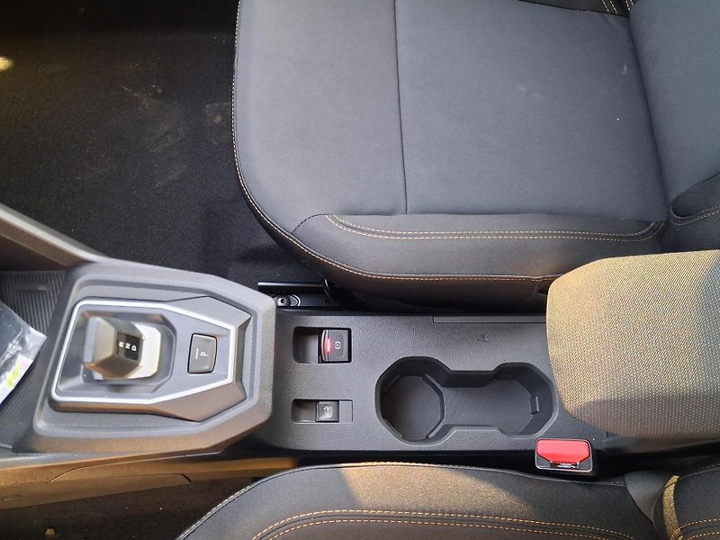 Dacia Sandero (2026) Stepway Extreme Eco-G 120 auto - fotka 18 z 26