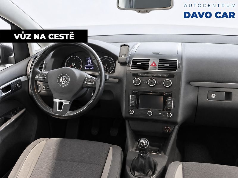 Volkswagen Touran 1,4 TSI 103kW Life 7-Míst 1Maj - fotka 3 z 12