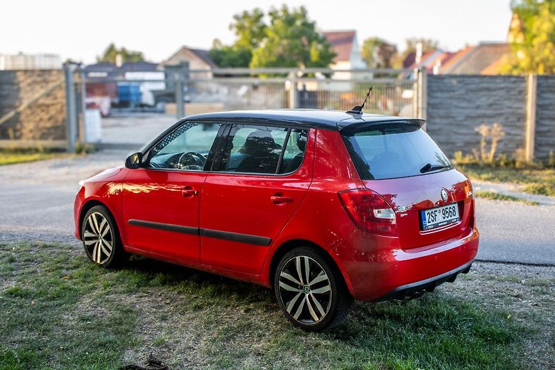 Škoda Fabia - fotka 7 z 33