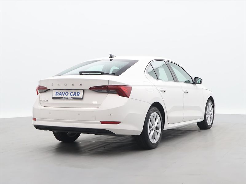 Škoda Octavia 1,5 TSI 110kW Style Aut.klima - fotka 7 z 31