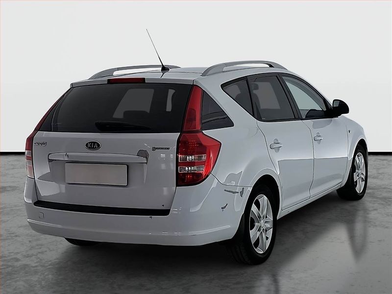 Kia Ceed (2009) 1.6 CVVT, nová STK, zamluveno - fotka 5 z 17