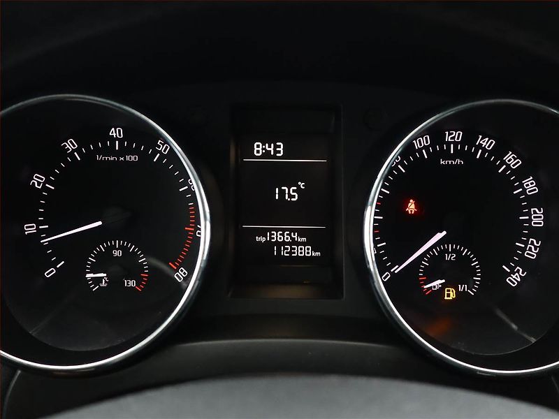 Škoda Yeti (2012) 1.2 TSI, Serv.kniha - fotka 8 z 10