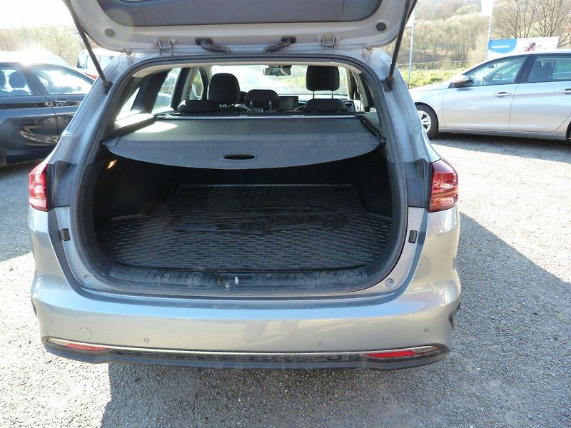 Kia Ceed 1.5 T-GDI  118 Kw DPH - fotka 13 z 20