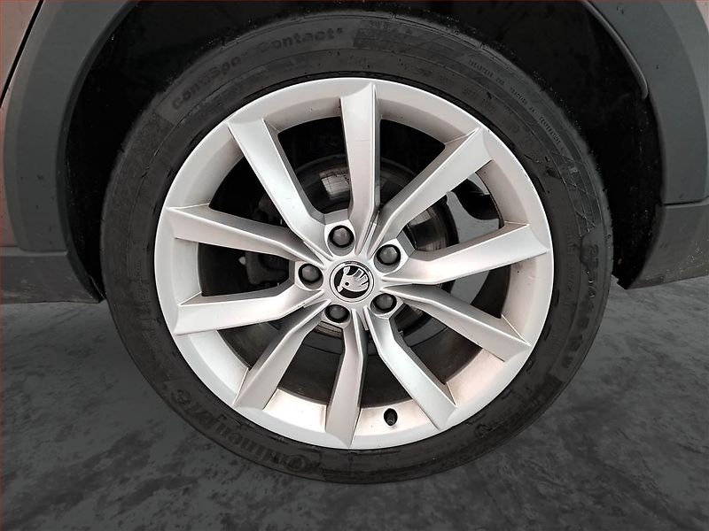 Škoda Octavia (2018) Scout 2.0 TDI, 4X4, Automat - fotka 15 z 16