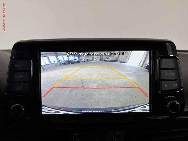 Hyundai i30 (2019) 1.4 T-GDi, 1.maj,ČR, Trikolor - fotka 13 z 15
