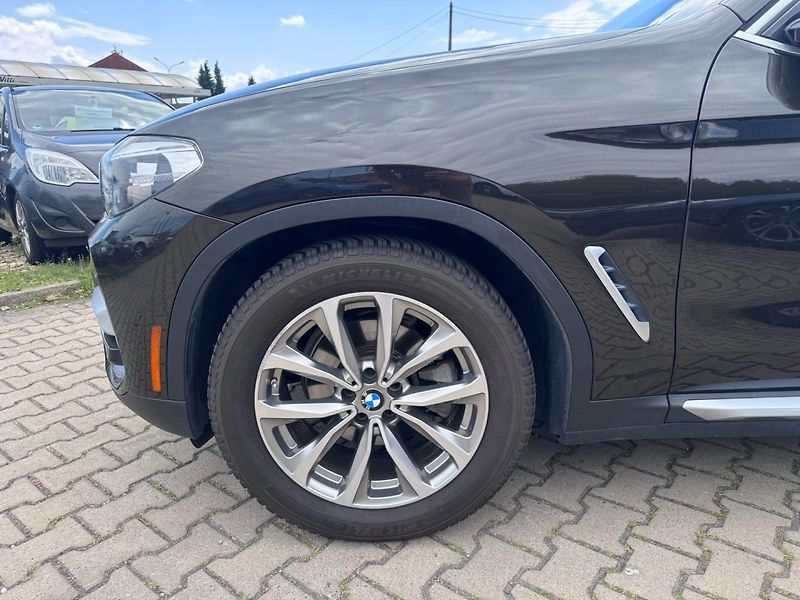 BMW X3 (2018) XDRIVE 2,0i 185 KW STK - fotka 14 z 46