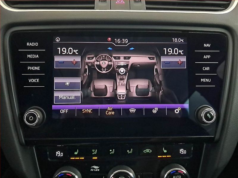 Škoda Octavia (2018) 1.5 TSI, Serv.kniha, Navi - fotka 25 z 25