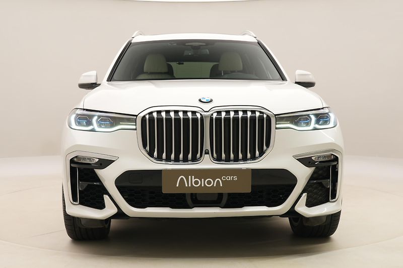 BMW X7 xDRIVE 30d M-PAKET CZ 6míst - fotka 15 z 88