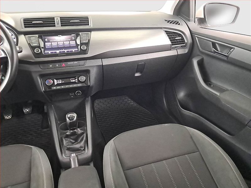 Škoda Fabia (2018) Style 1.0 TSI, Tempomat - fotka 8 z 15