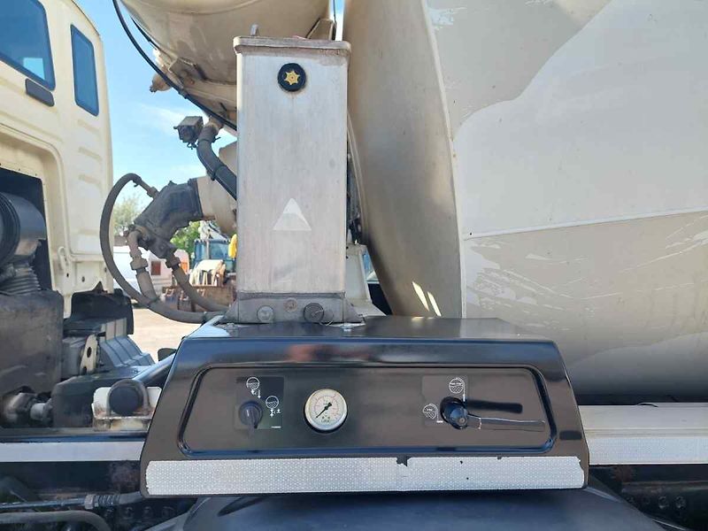 MAN TGS 32.460 BB mix Liebherr 9m3 - fotka 13 z 90