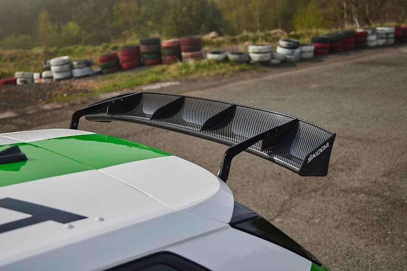 Na tomto autě studenti učiliště Škody Auto pracovali dva roky