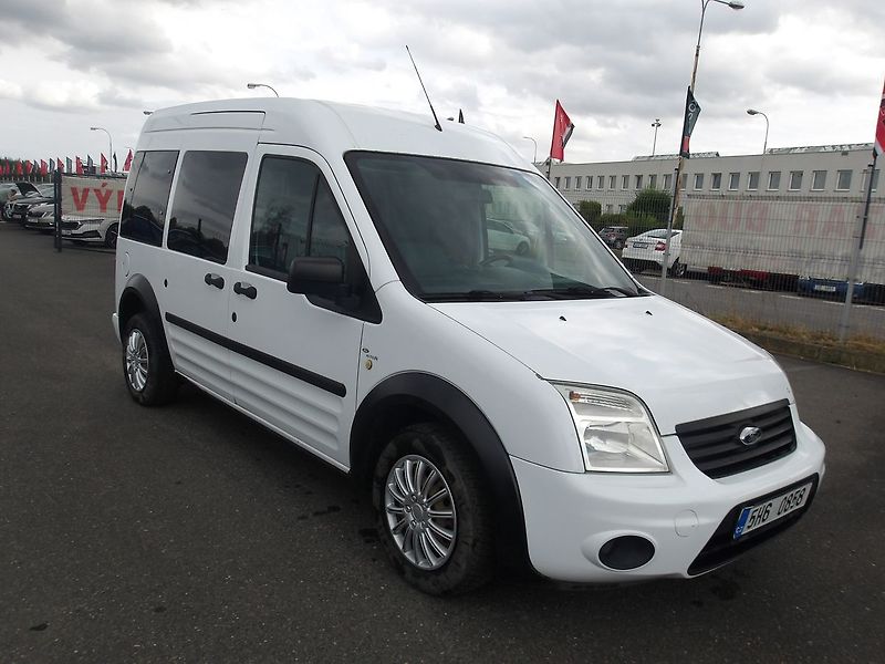 Ford Tourneo Connect 1,8TDCi L1H2 ČR NAJ.179000km ! - fotka 9 z 33