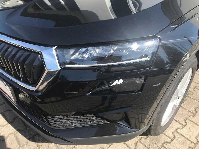 Škoda Karoq (2025) TOP SELECTION 1,5 TSI DSG - fotka 21 z 27