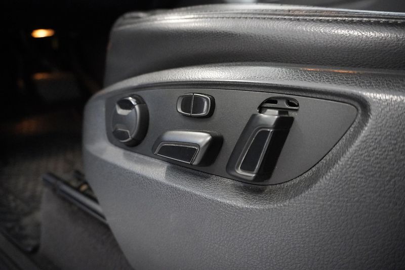 Volkswagen Touareg (2013) 3,6 V6 FSI AUTOMAT 4X4 KŮŽE - fotka 19 z 31