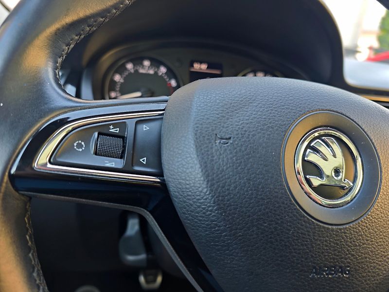 Škoda Rapid (2015) 1.2 TSi Spaceback Ambition + - fotka 24 z 42