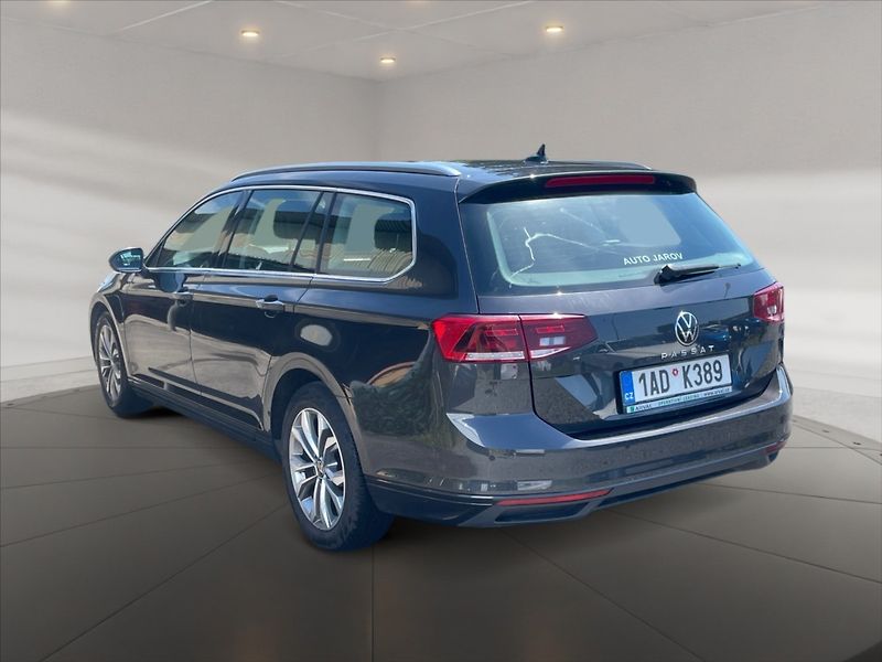 Volkswagen Passat 1,5 TSI Evo Business - fotka 4 z 11