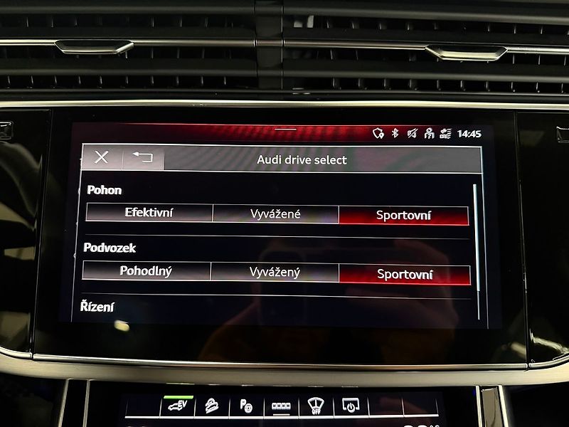 Audi Q7 60 TFSI e QUATTRO HYBRID  S-LI - fotka 23 z 35