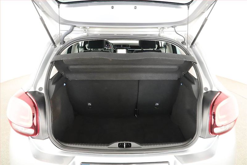 Citroën C3 (2018) 1.2 PureTech, Navi, Tempomat - fotka 13 z 13