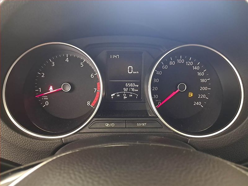 Volkswagen Polo (2016) 1.2 TSI, Serv.kniha, Tempomat - fotka 11 z 15