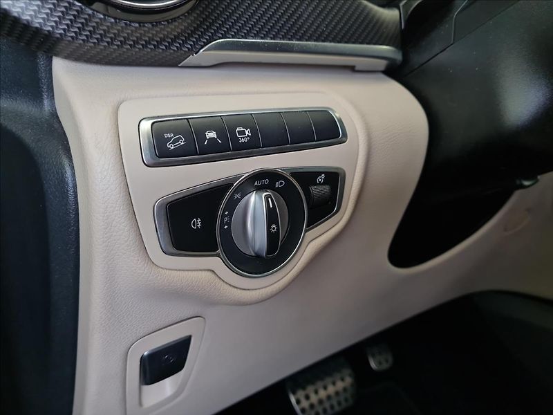 Mercedes-Benz Třídy V 300 d 4MATIC AVANTGARDE Long - fotka 11 z 28